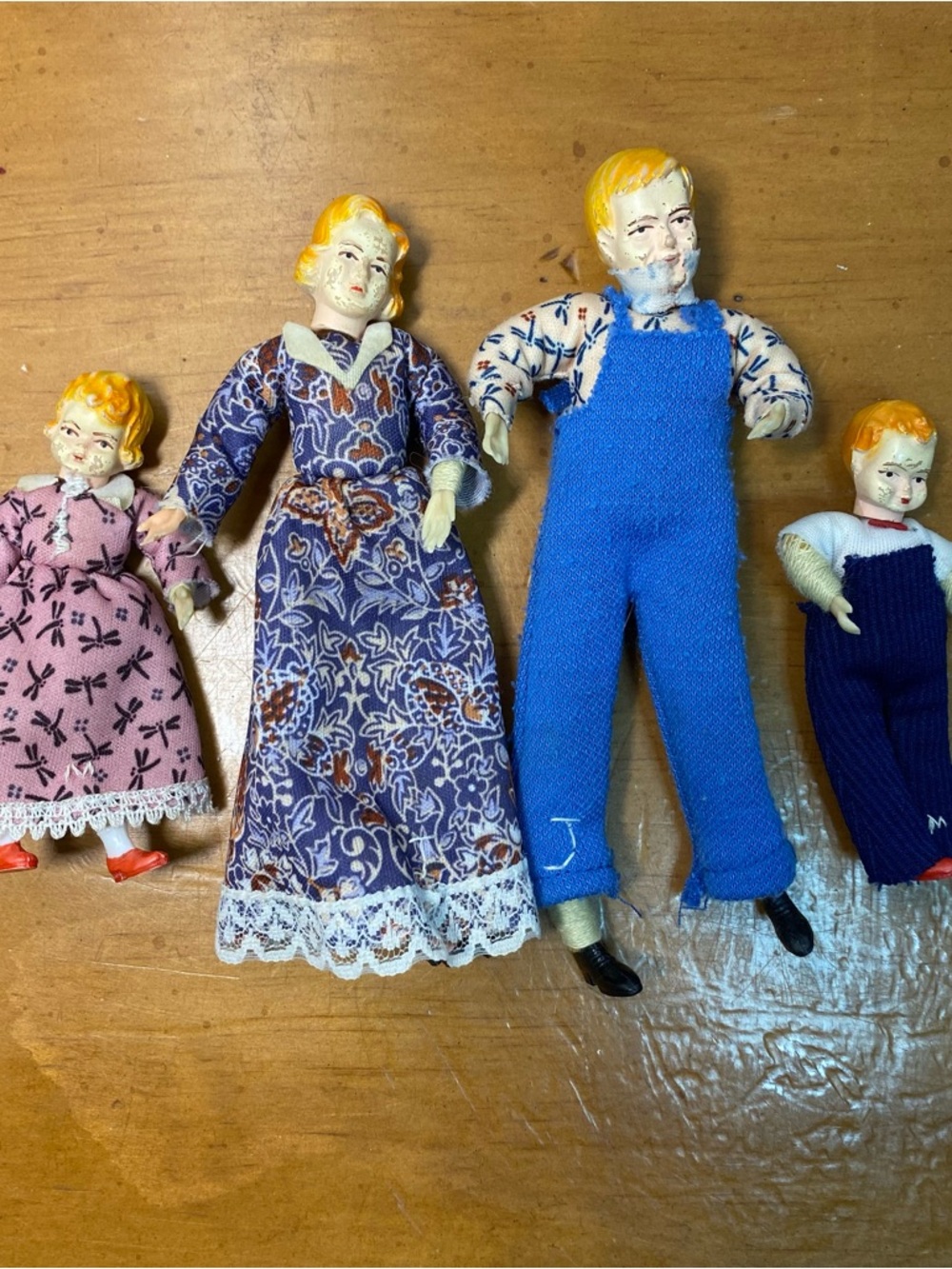 Vintage German Caco Dollhouse Thread Wrapped Dolls Mother Father Boy Girl